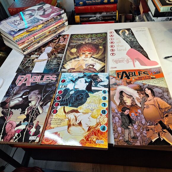 Fables Lot Of 15 Graphic Novels: Fables Vol. 22: Farewell + TPBs - Picture 4 of 6